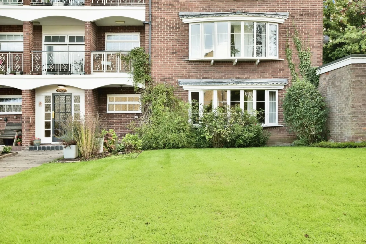 Lynton Lane, Alderley Edge, SK9, photo 15