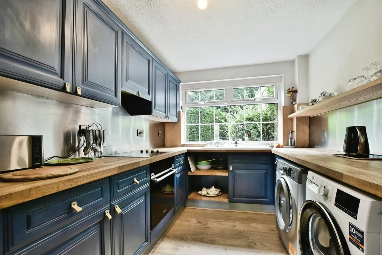 Lynton Lane, Alderley Edge, SK9, photo 3