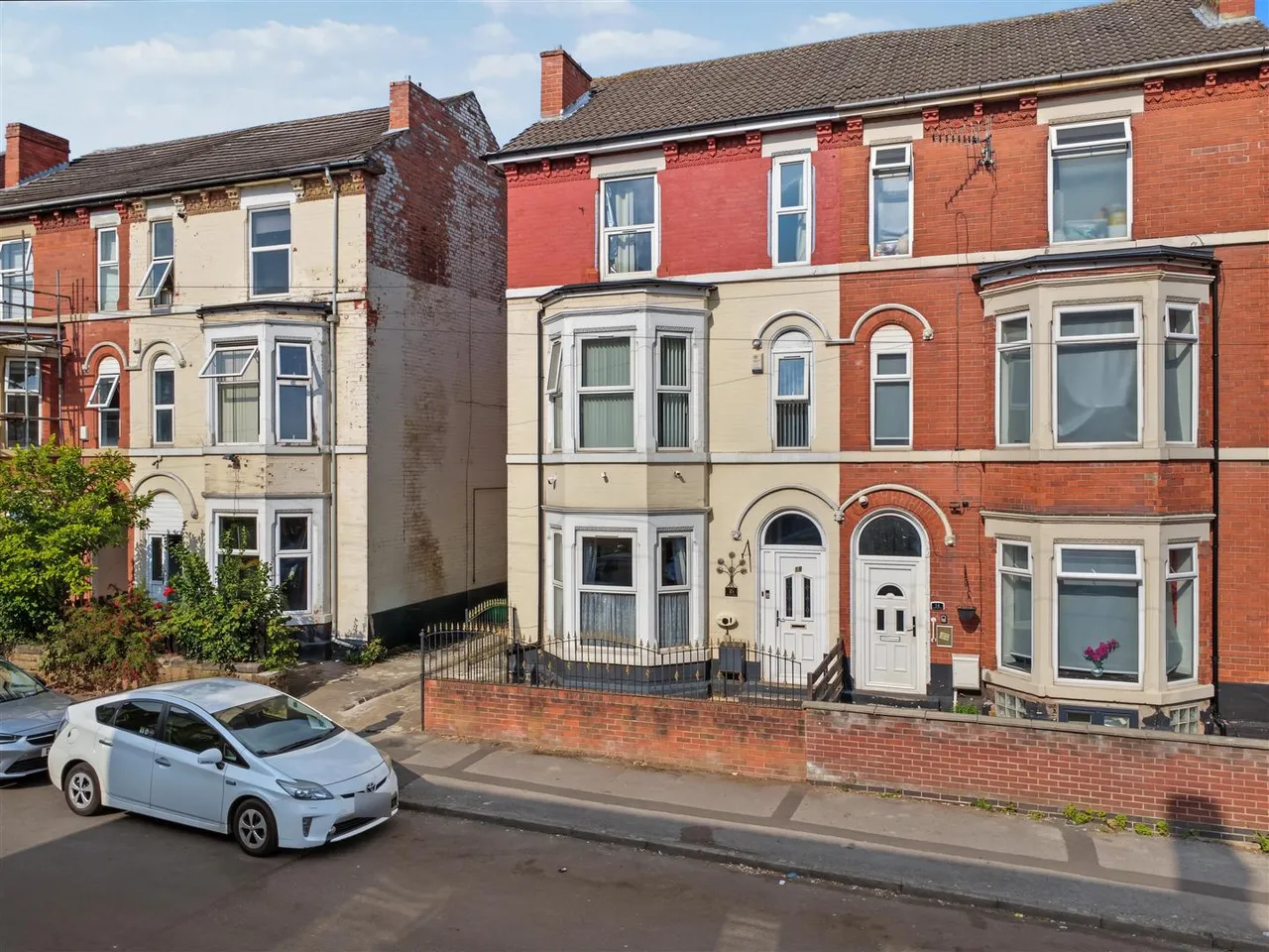 4 bed house for sale, Burford Road, Nottingham, NG7