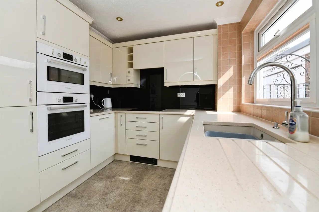 Lily Close, Chelmsford, CM1, photo 3