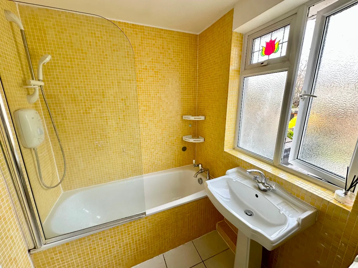 Birkdale Avenue, Romford, photo 14