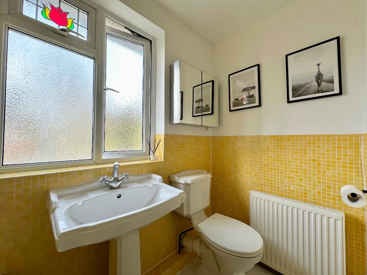Birkdale Avenue, Romford, photo 13