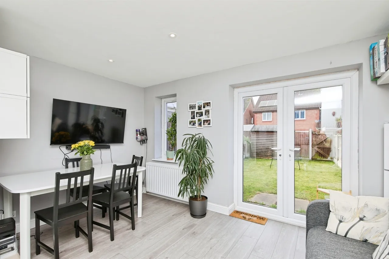 Mountfield Way, Boulton Moor, DE24, photo 6