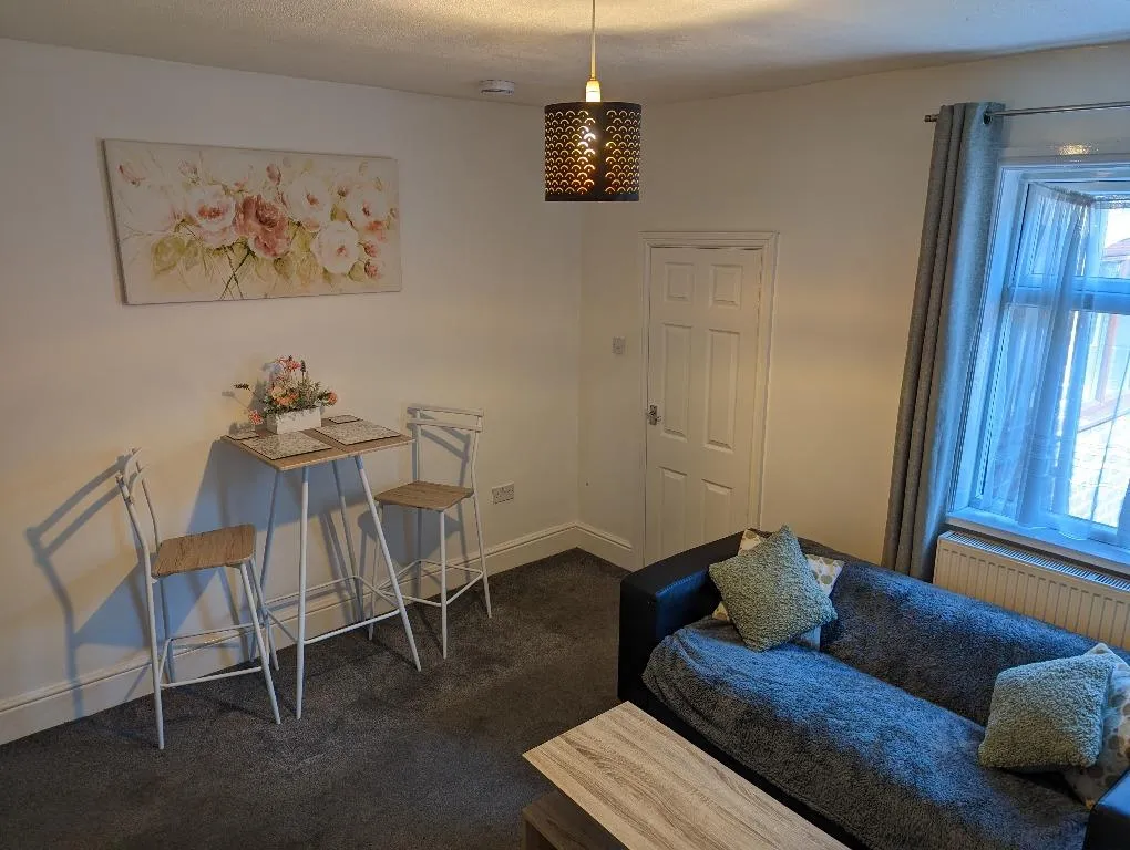 Church Street, Silverdale, ST5, photo 4