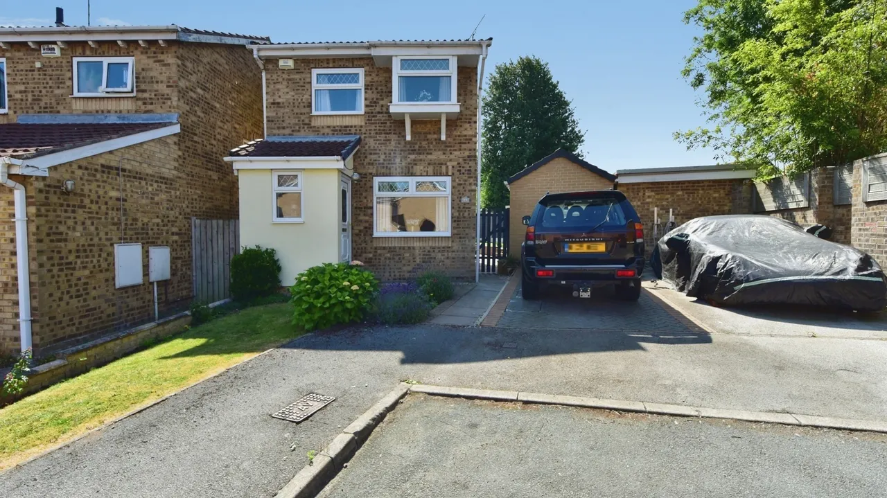 Gaunt Close, Bramley, Rotherham, South Yorkshire, S66, photo 20