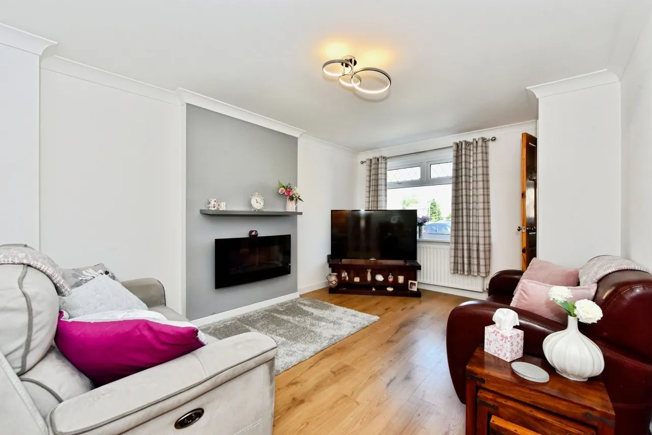 Gaunt Close, Bramley, Rotherham, South Yorkshire, S66, photo 4