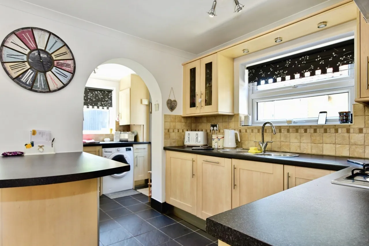 Gaunt Close, Bramley, Rotherham, South Yorkshire, S66, photo 7