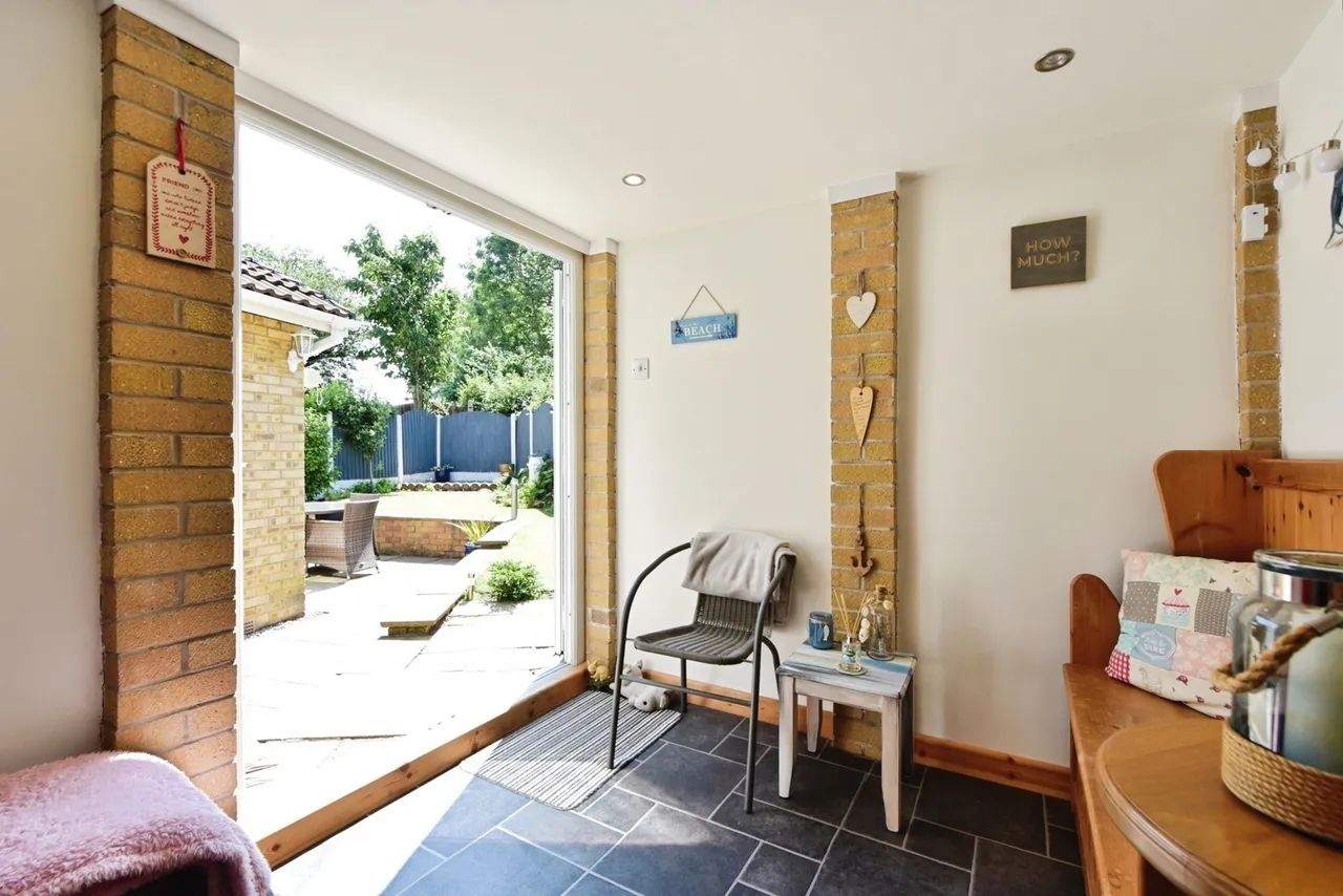 Gaunt Close, Bramley, Rotherham, South Yorkshire, S66, photo 17