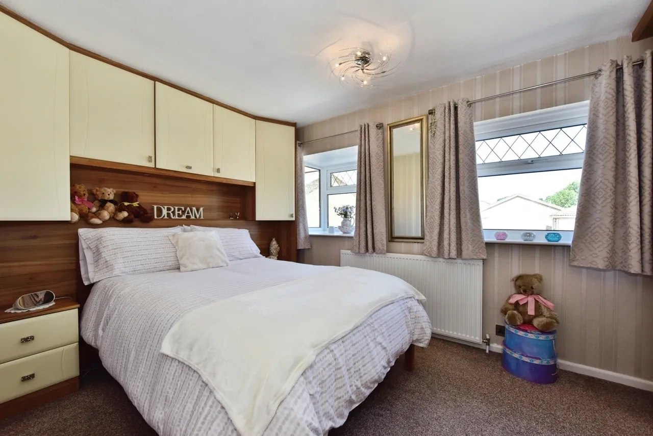 Gaunt Close, Bramley, Rotherham, South Yorkshire, S66, photo 13