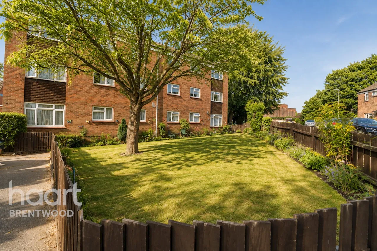 Greenshaw, Brentwood, CM14, photo 19