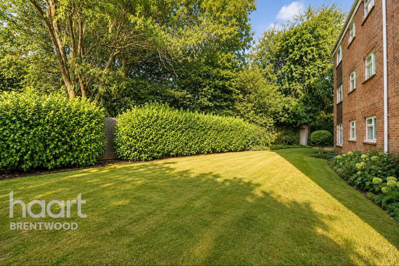 Greenshaw, Brentwood, CM14, photo 18