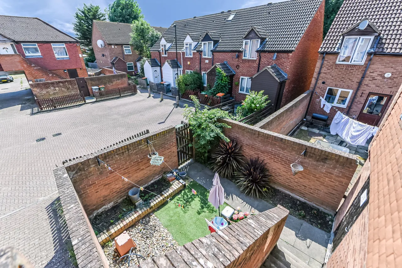Fraser Close, London, E6 5TB, photo 11