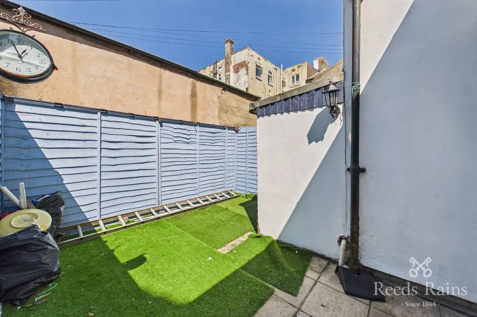 Crystal Road, Blackpool, Lancashire, FY1, photo 8
