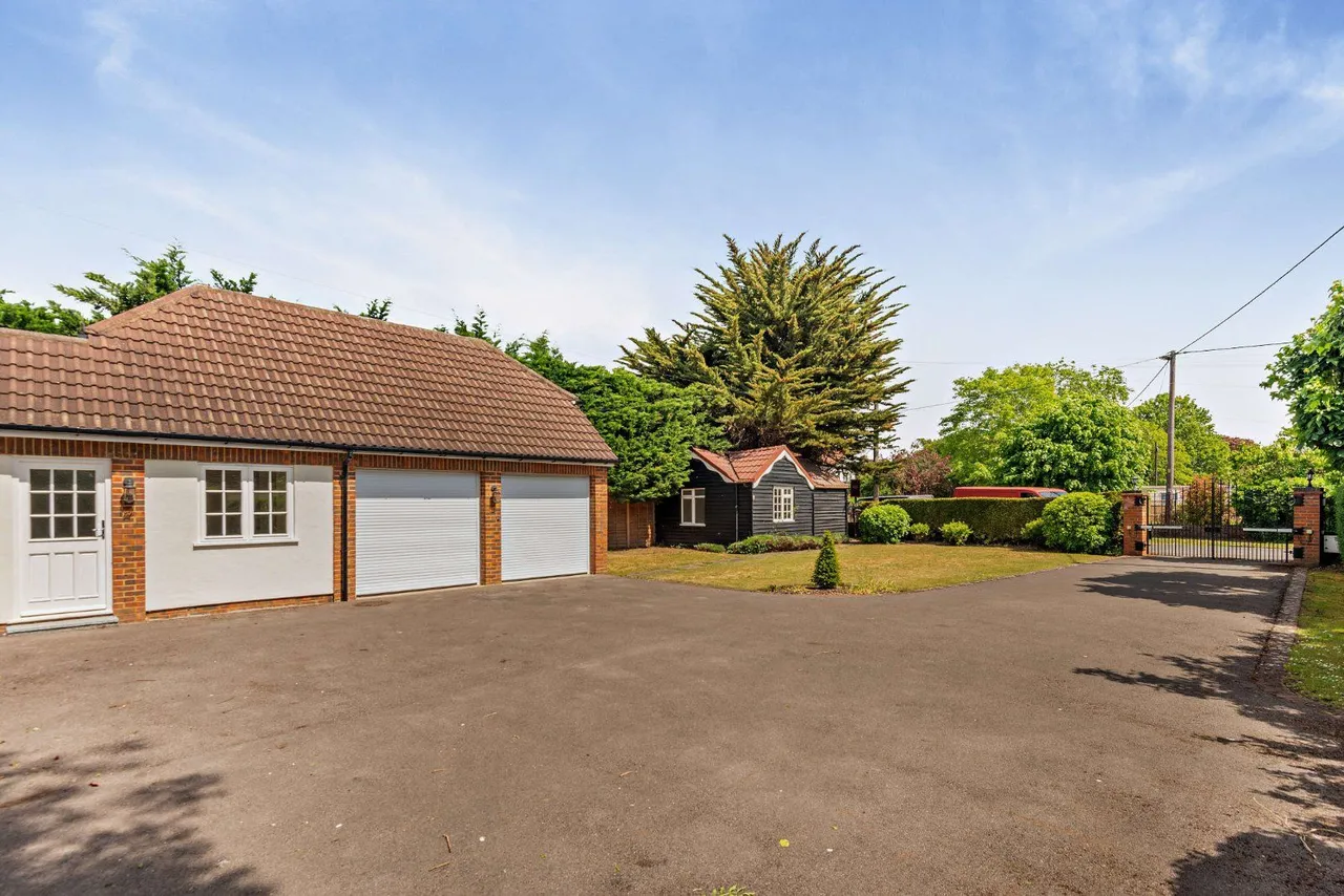 Dorney Reach Road, Dorney Reach, SL6, photo 18