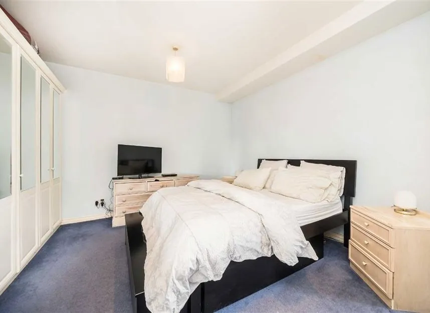 Aldersgate Street, Barbican, EC1A, photo 6
