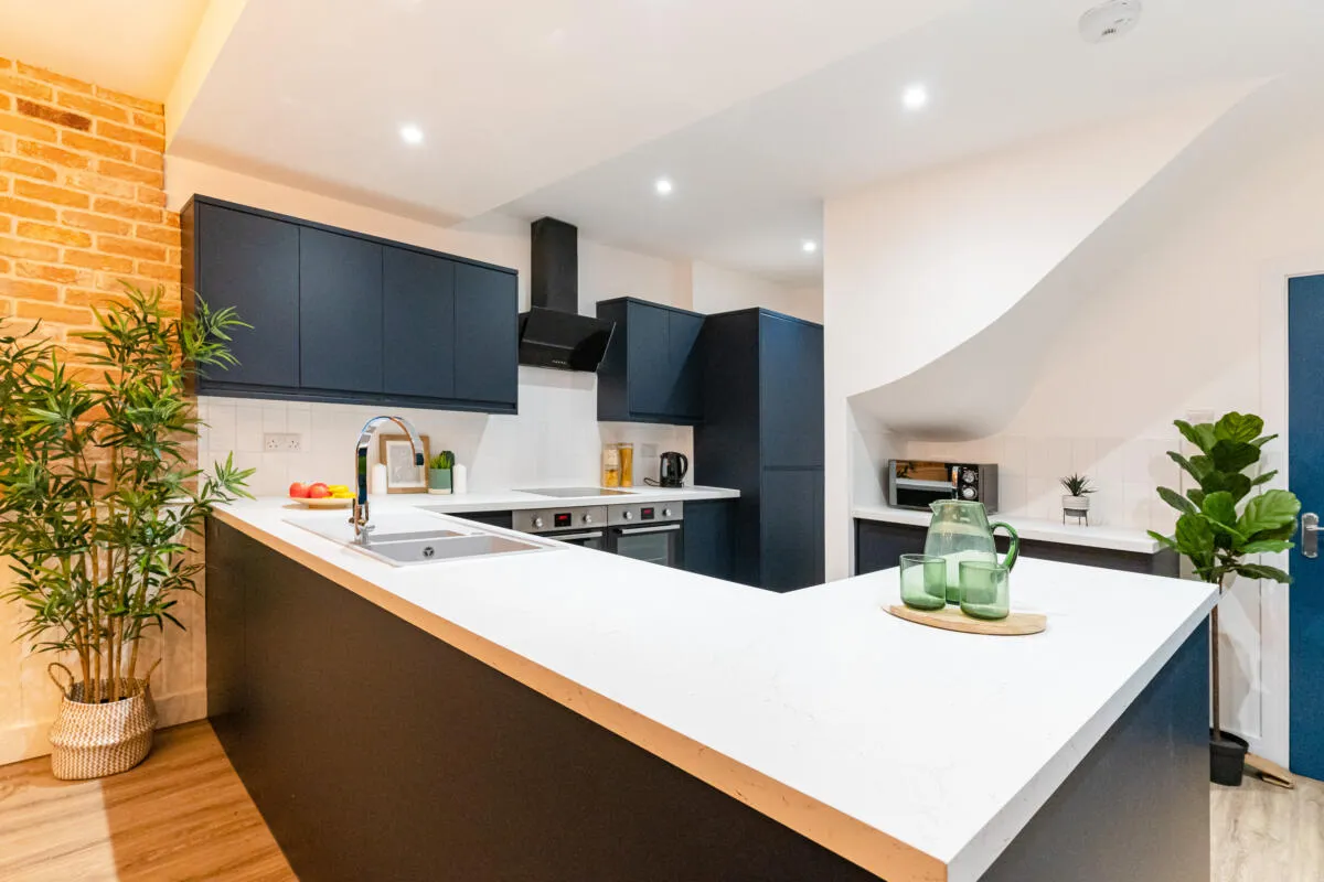 6 bed house to rent, Cleveland Road, Southsea, PO5