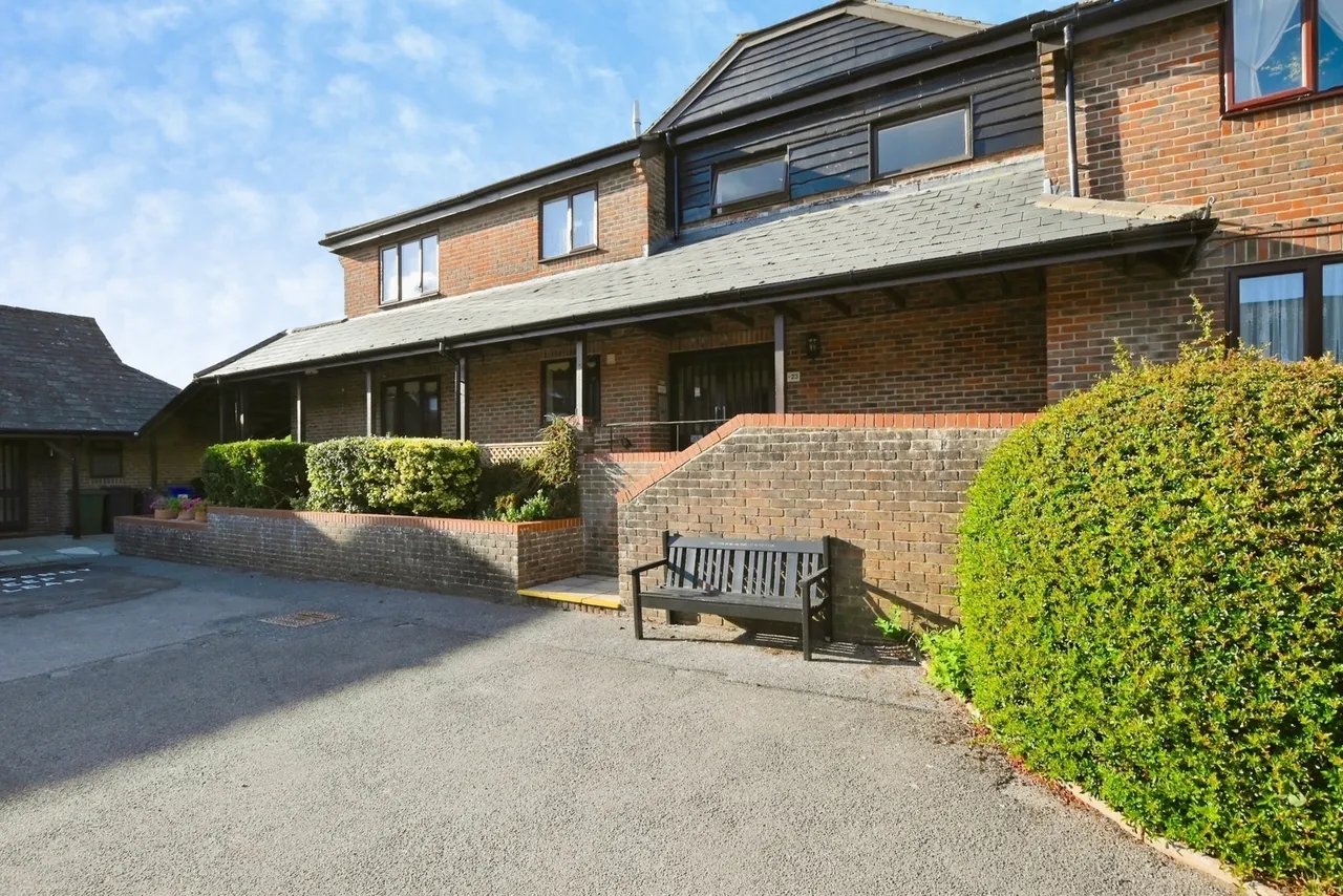 1 bed flat for sale, East Meon Road, Clanfield, PO8
