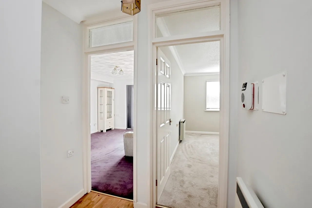 East Meon Road, Clanfield, PO8, photo 5
