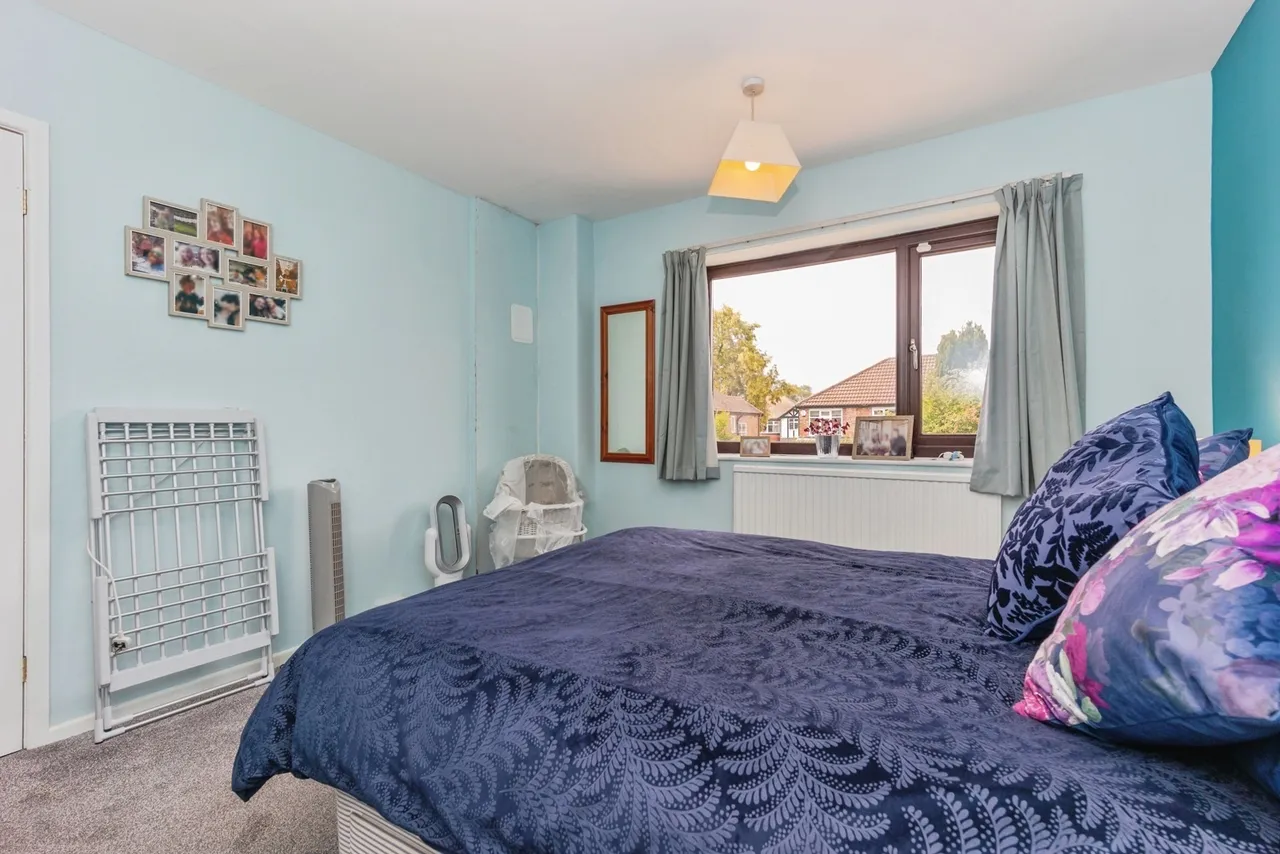 Sunningdale Avenue, Sale, Greater Manchester, M33, photo 10