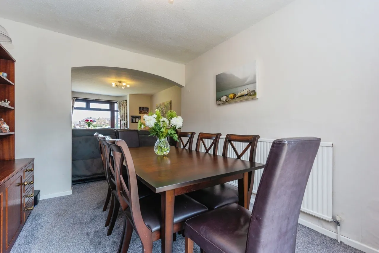 Sunningdale Avenue, Sale, Greater Manchester, M33, photo 4