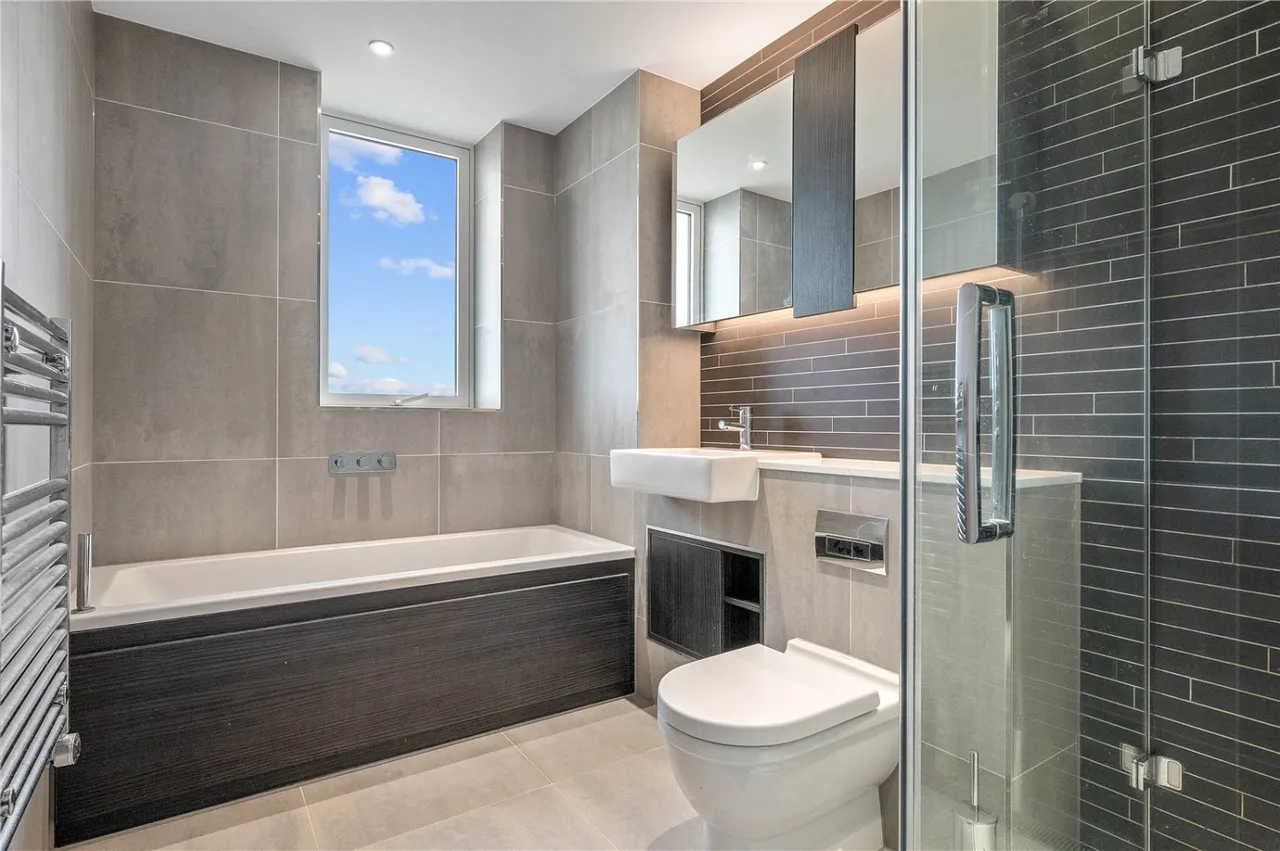 Newnton Close, Woodberry Down, N4, photo 12