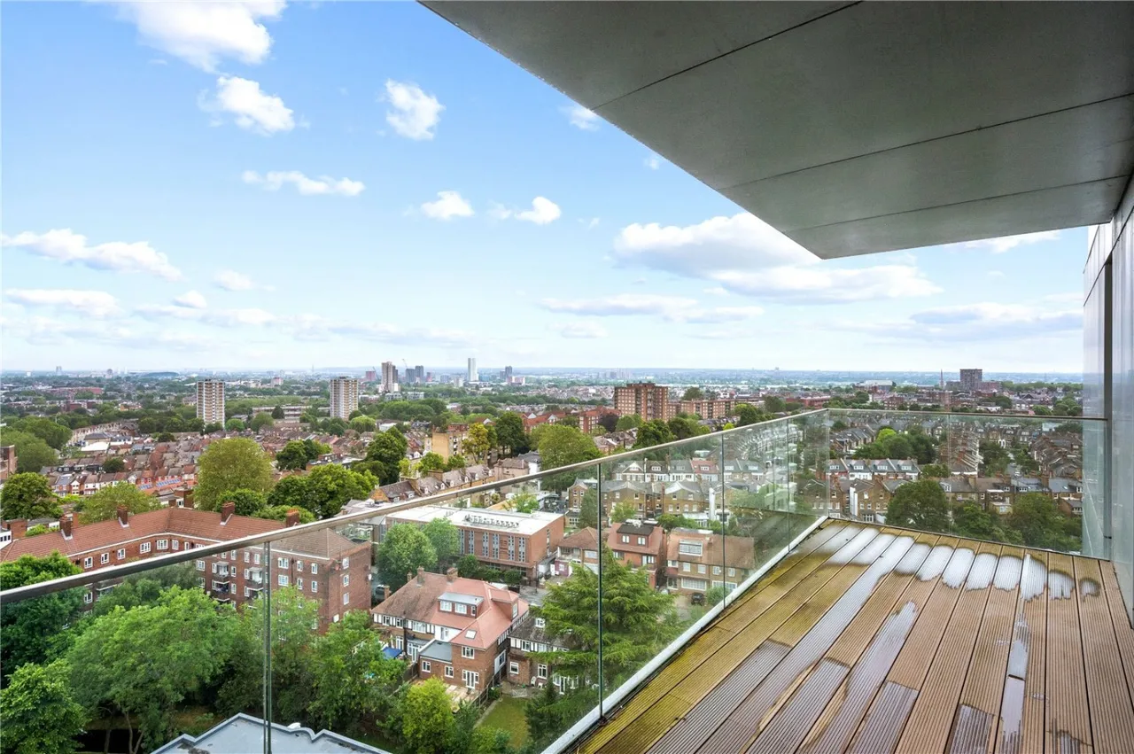 Newnton Close, Woodberry Down, N4, photo 17