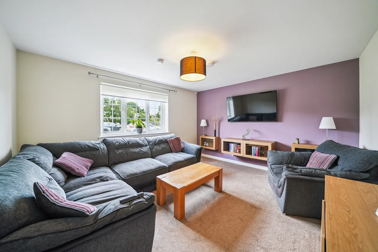 Low Borland Way, Eaglesham, G76, photo 3