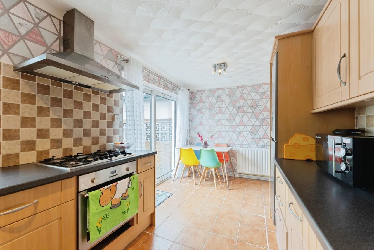 Knottingley Drive, Great Sutton, CH66, photo 7