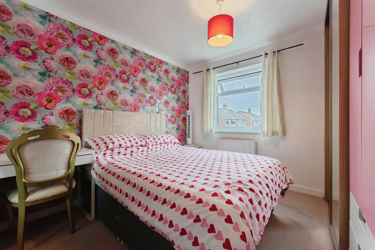 Knottingley Drive, Great Sutton, CH66, photo 10