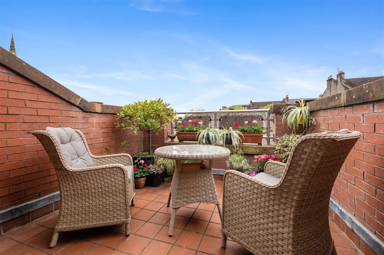 F10 Westside Gardens, 6 Partickhill Road, Partickhill, G11 5BL, photo 12