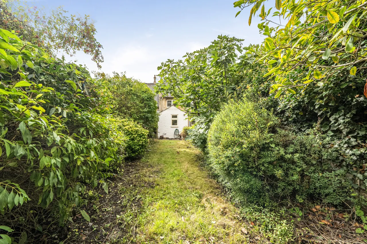 Coxwell Street, Cirencester, GL7, photo 2