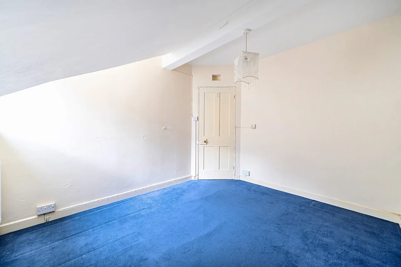 Coxwell Street, Cirencester, GL7, photo 11