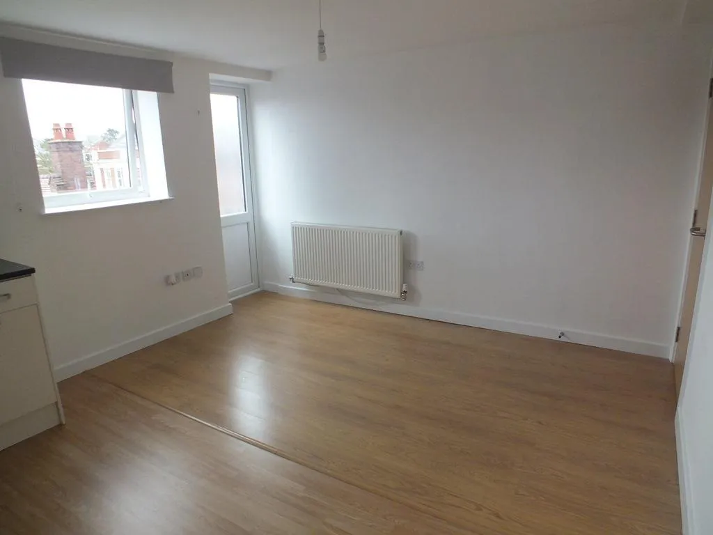 High Street, Bromsgrove, B61, photo 4
