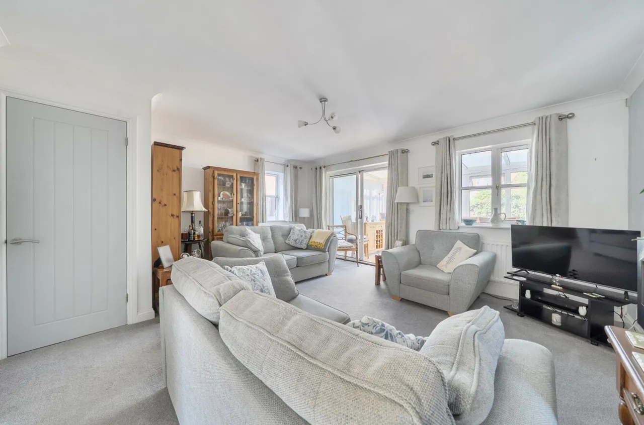 Avebury Close, Bracklesham Bay, PO20, photo 10
