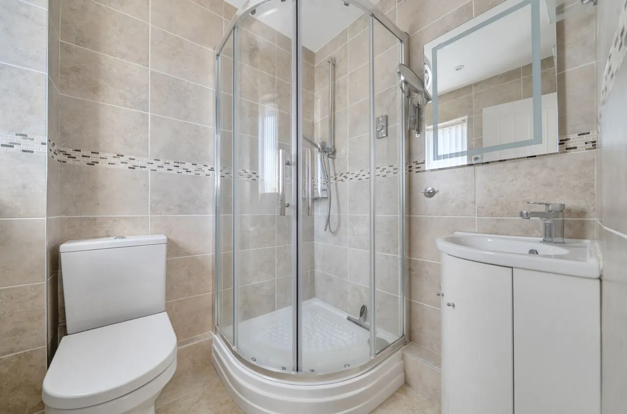 Avebury Close, Bracklesham Bay, PO20, photo 19