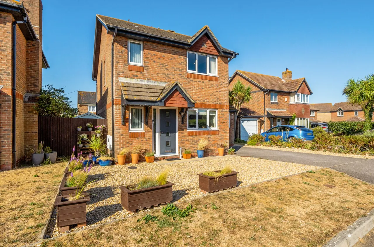 Avebury Close, Bracklesham Bay, PO20, photo 33