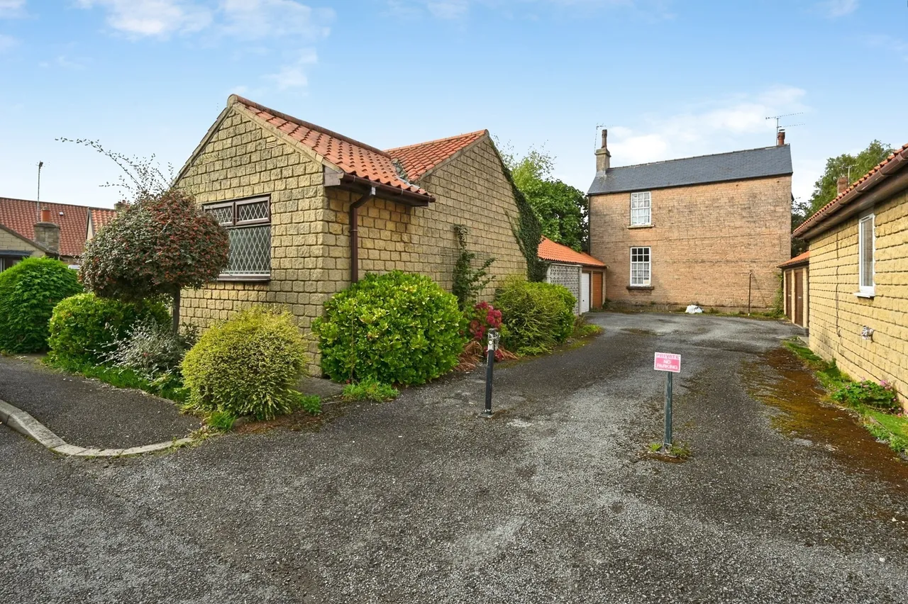 Castleton Close, Mansfield Woodhouse, NG19, photo 2