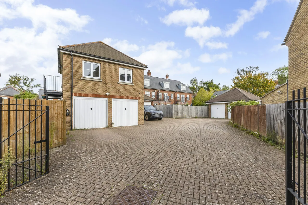 Lady Aylesford Avenue, Stanmore, HA7, photo 4