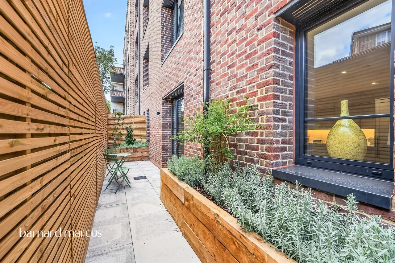 Fallsbrook Road, London, SW16, photo 12