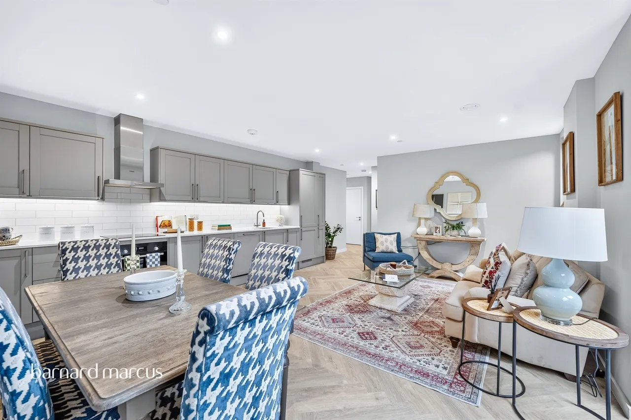 Fallsbrook Road, London, SW16, photo 14