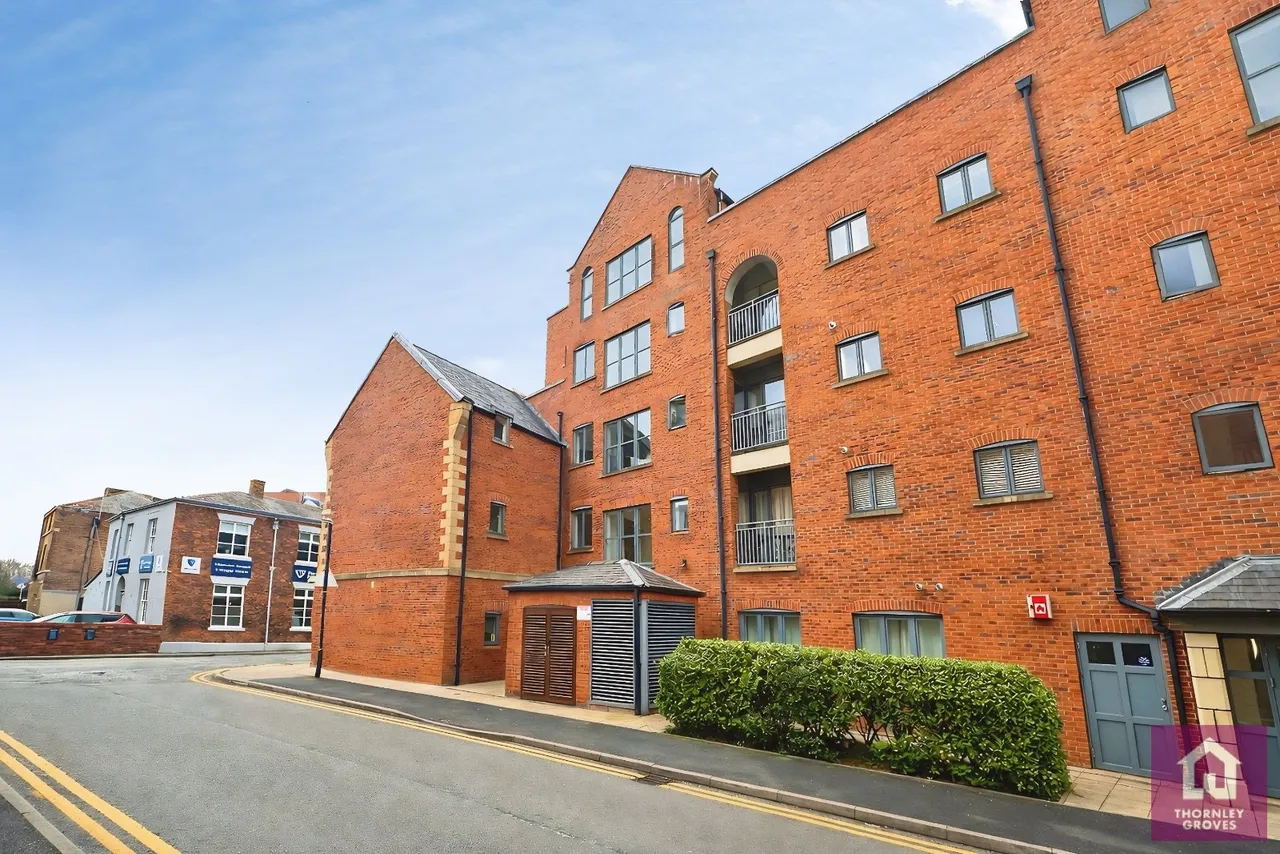 The Square, Chester, CH1, photo 14