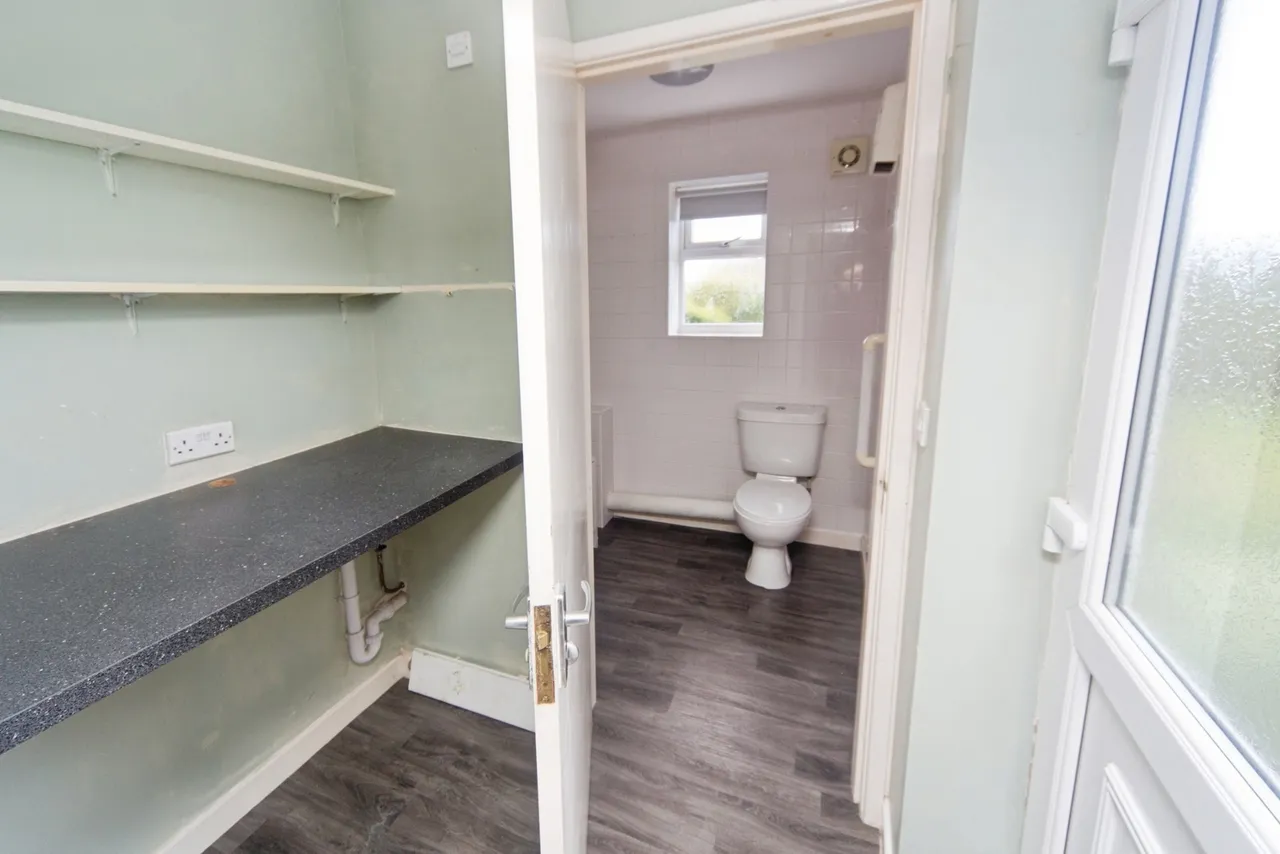 St. Andrews Road, Colwyn Bay, LL29, photo 11