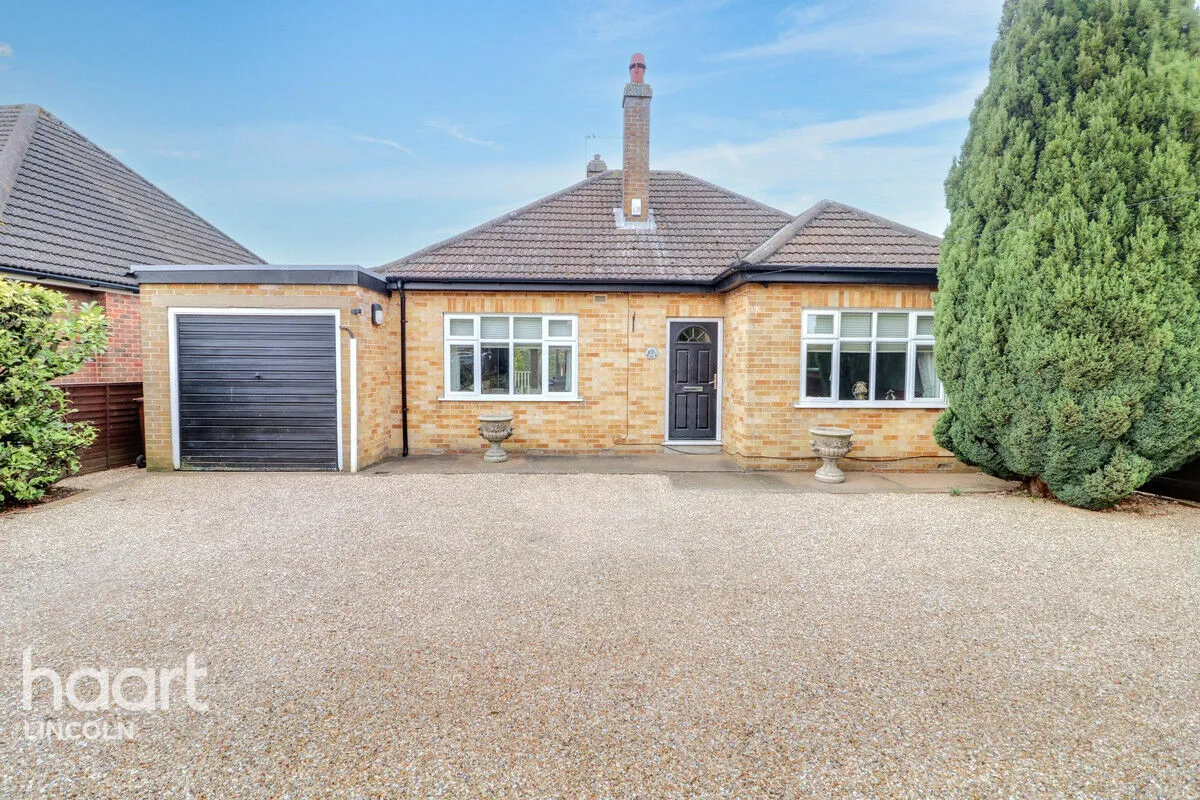 Bunkers Hill, Lincoln, LN2, photo 26