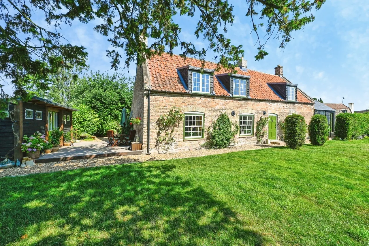 4 bed house for sale — Upwell Road, Christchurch, Wisbech, Cambridgeshire, PE14