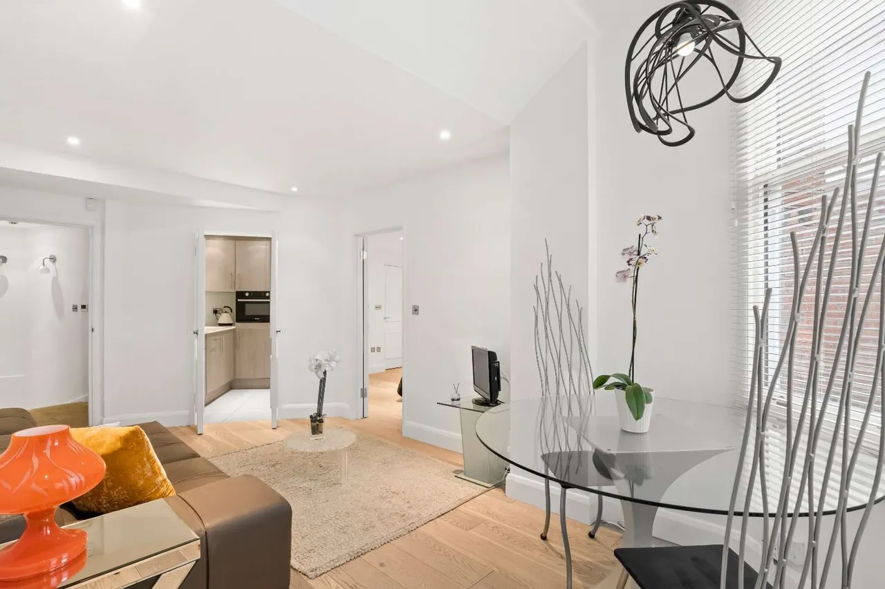 Bina Gardens, London, SW5 0LA, photo 2