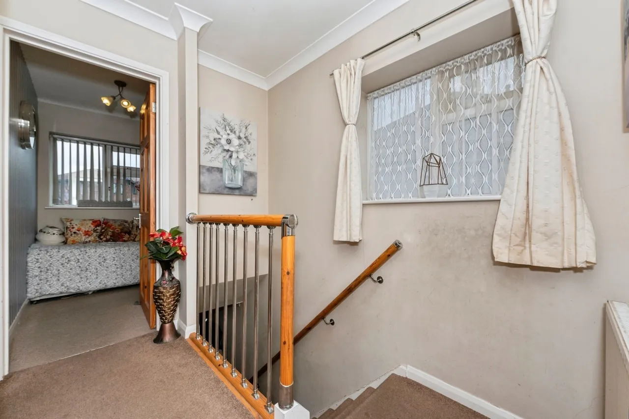 Arisdale Avenue, South Ockendon, Essex, RM15, photo 11