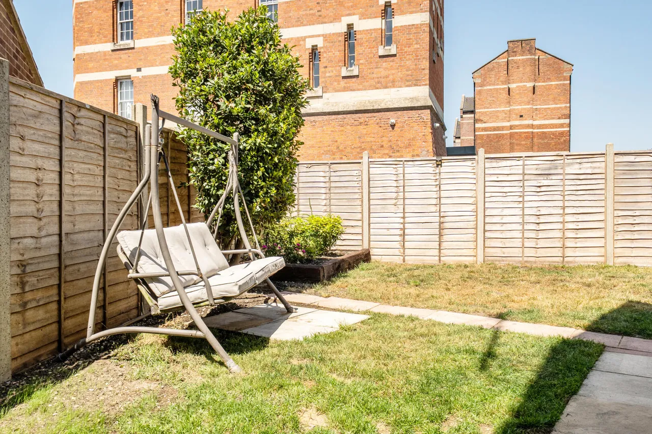 Le Marchant Close, Devizes, SN10, photo 12
