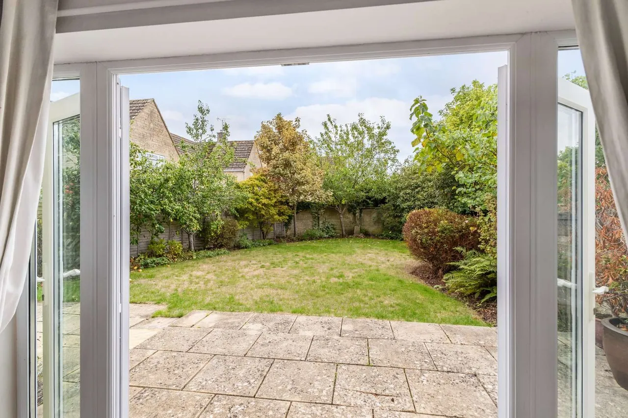 Sudeley Drive, South Cerney, Cirencester, Gloucestershire, GL7 5XN, photo 11
