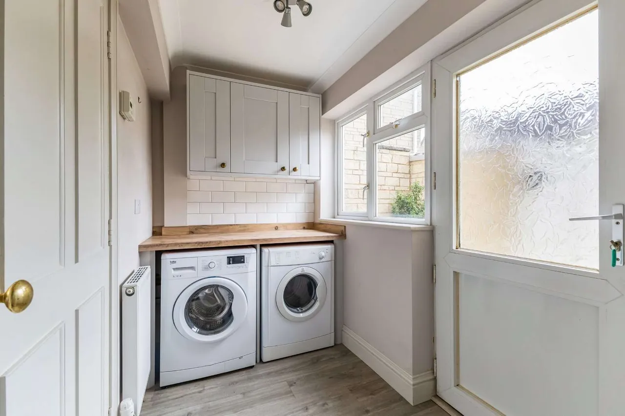 Sudeley Drive, South Cerney, Cirencester, Gloucestershire, GL7 5XN, photo 8