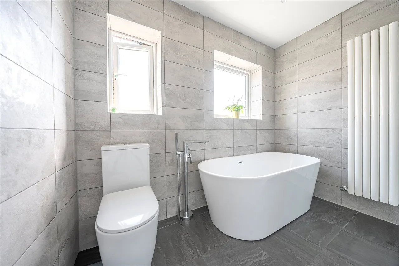 Buckstone Road, Leeds, LS17, photo 13